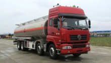 33方前四后八鋁合金運(yùn)油車(chē)
